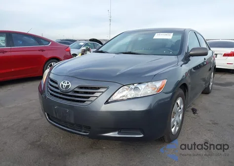 2007 Toyota Camry Le z USA, uszkodzony, nr VIN 4T1BE46K87U510184